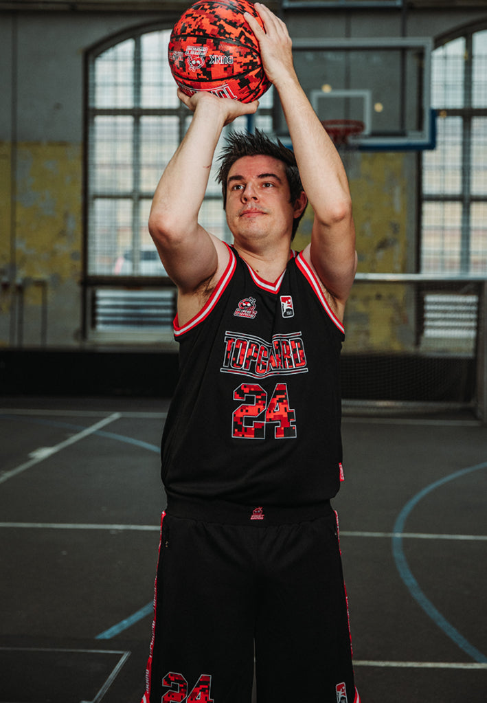 NIKI TOPGAARD X FG BASKETBALL RED