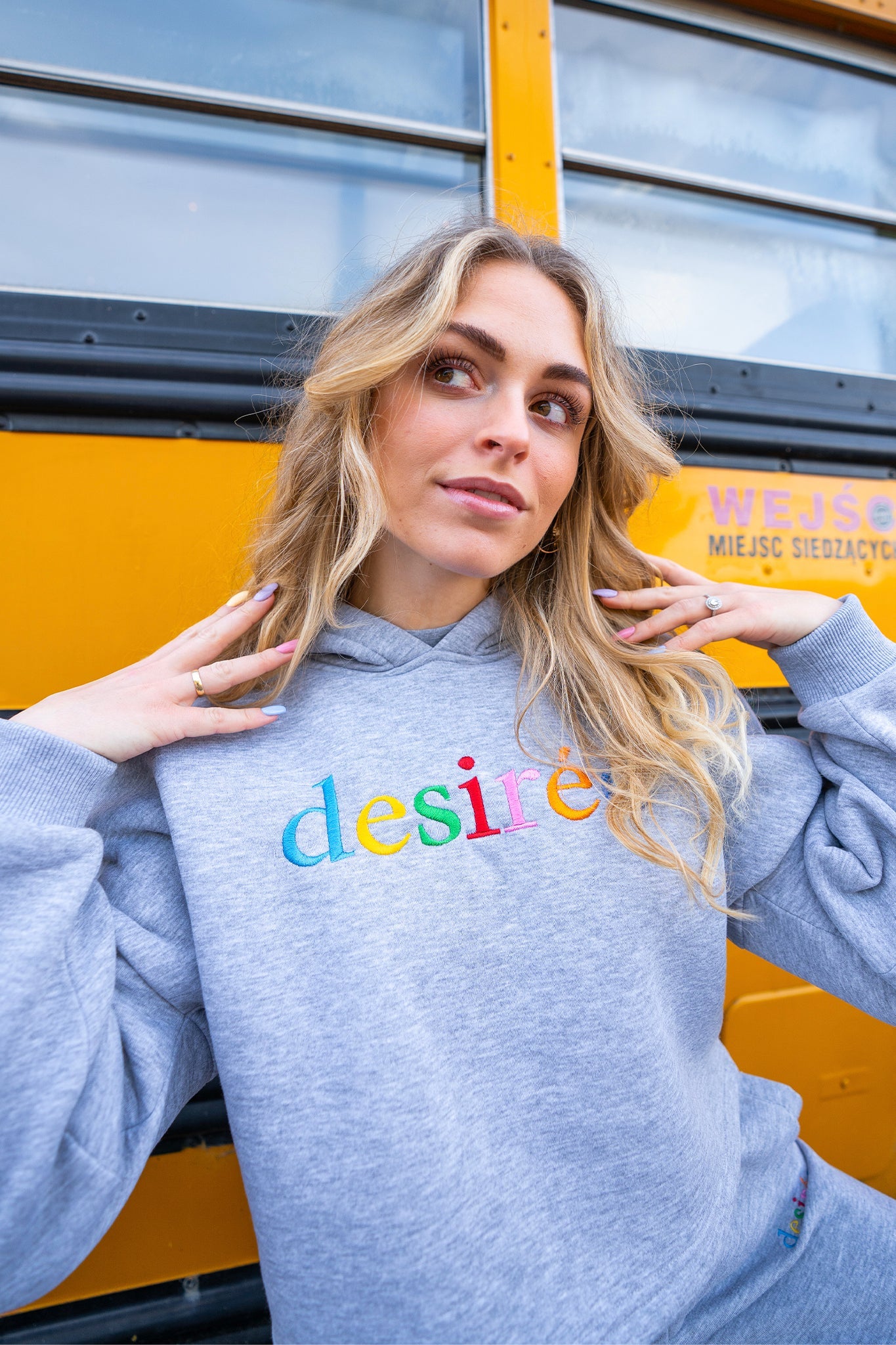 Gray Rainbow Cropped Hoodie Kob hos FirstGrade